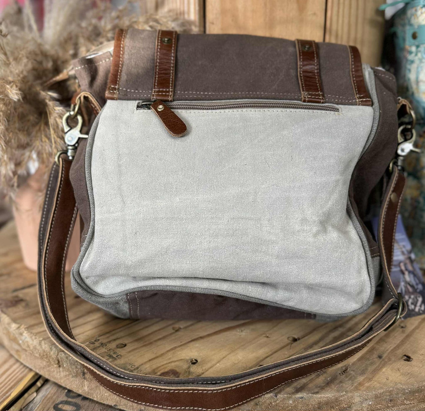 S-8056 army motif shoulder bag