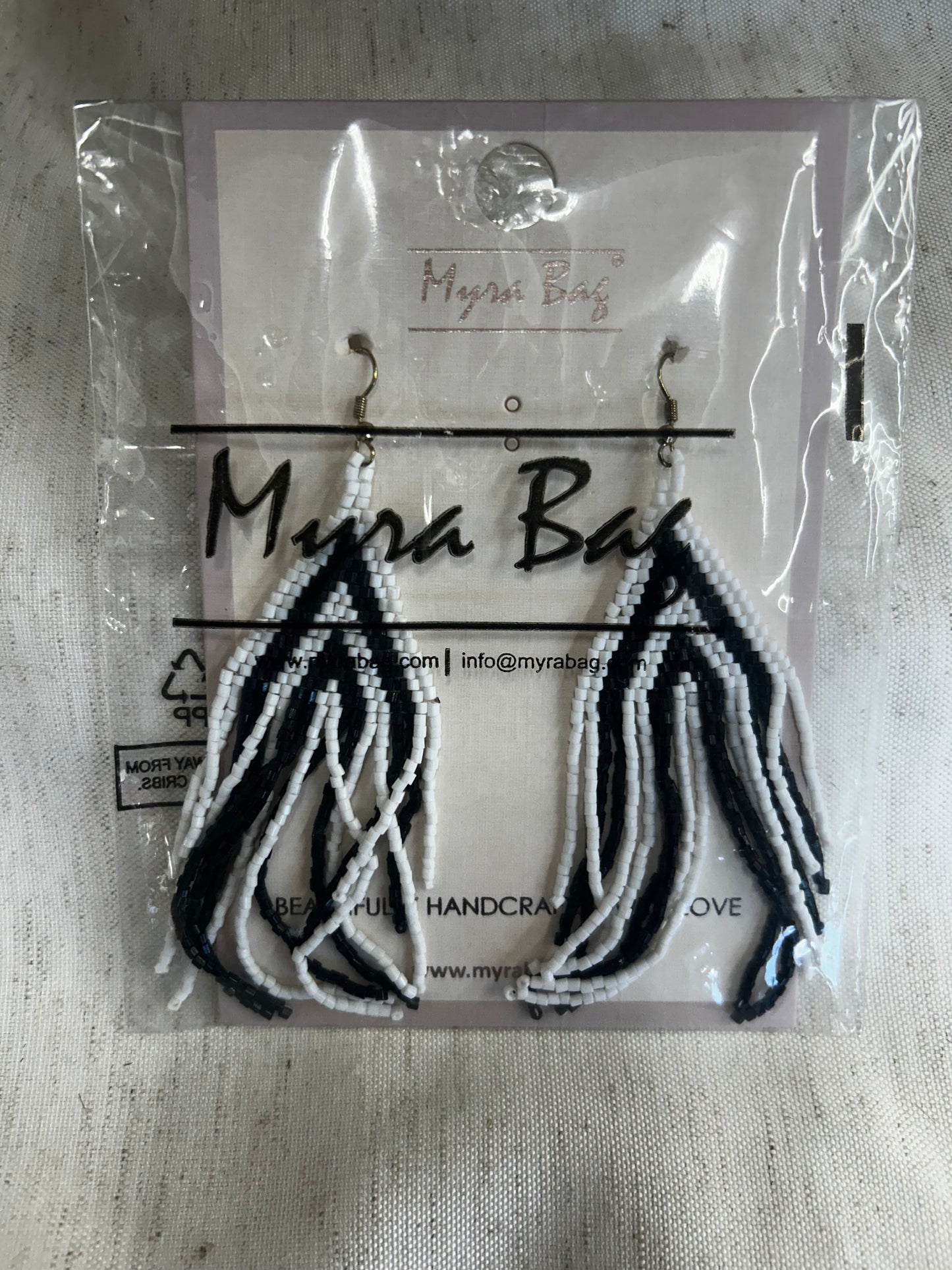 BNW Astro earrings S-6081
