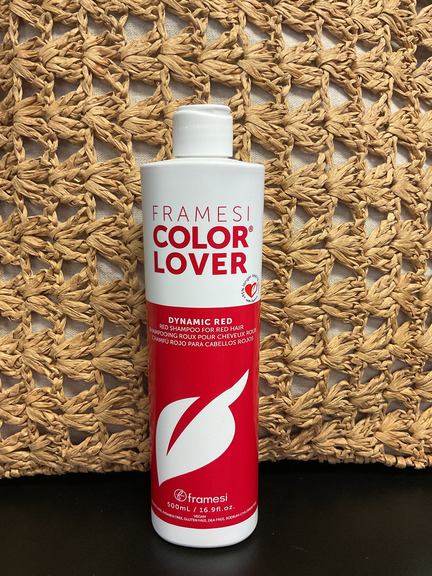 Dynamic red shampoo