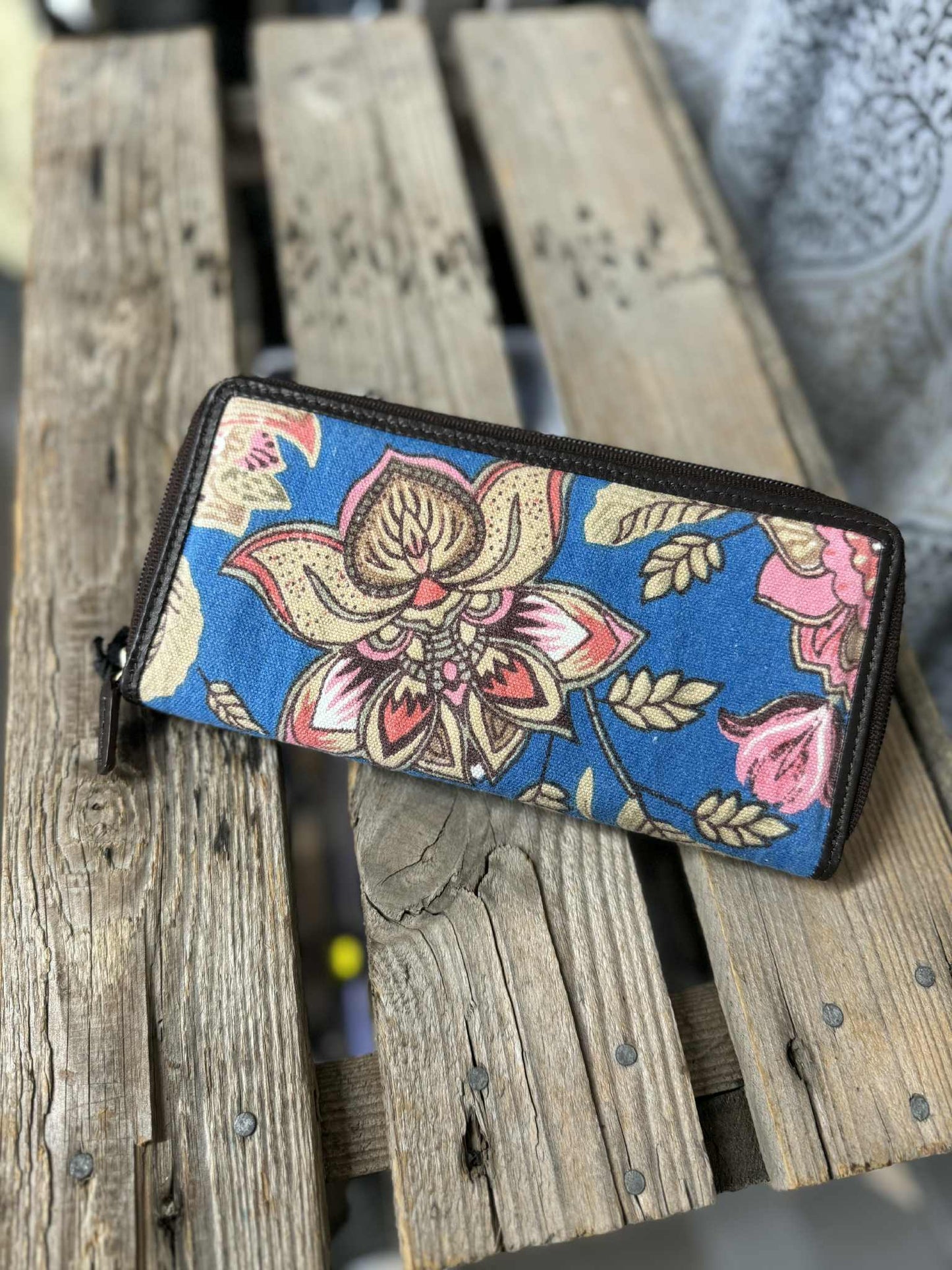 Myra curry wallet- S-6983