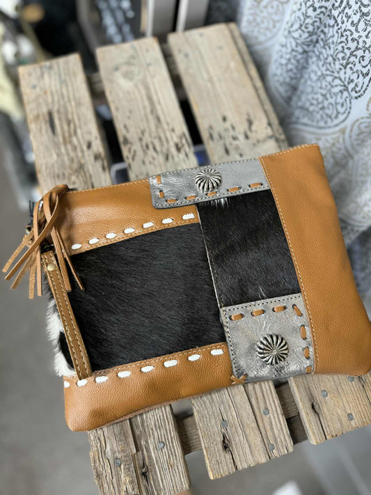 Myra concho ranch trail pouch. S-8384