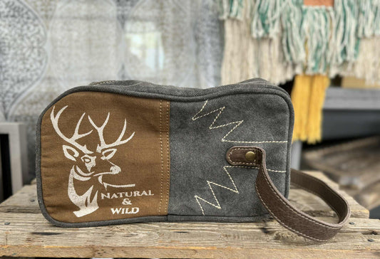Myra wild reindeer makeup/ shave /travel bag. S-1121